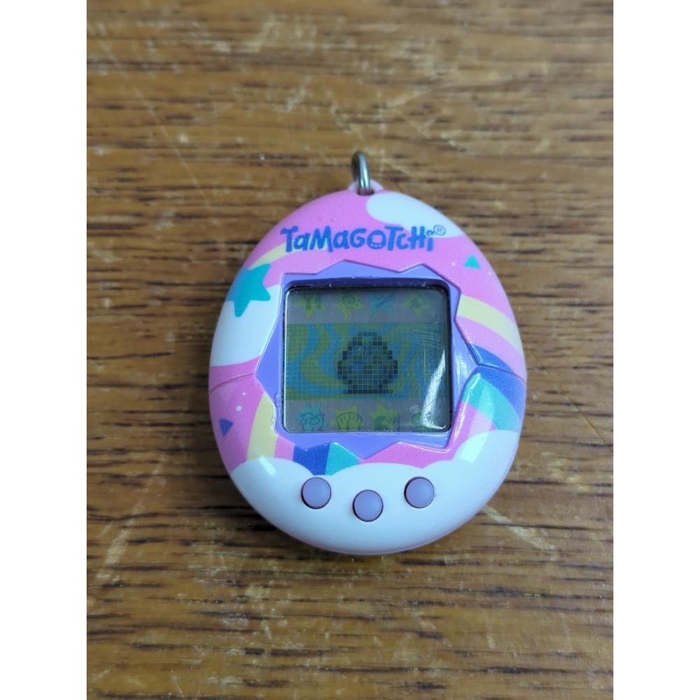 Tamagotchi Bandai Pink Shell 42800 Original "Dreamy" Virtual Pet - New Battery